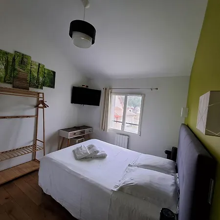 ホテル L'auberge Canaulaise ラカノー